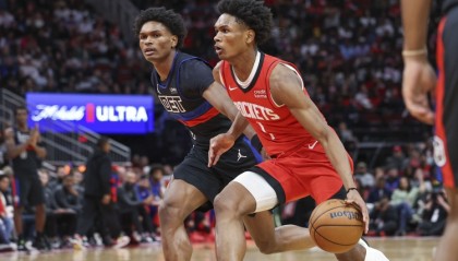 阿门：奥萨尔说他带我去健身房？我撞翻他多少次？还送出得分助攻