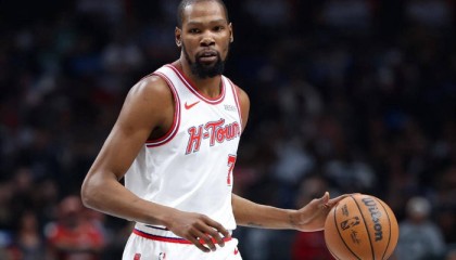 爱游戏体育-杜兰特已得32174分，还要多久才能超越乔科？说出来你别不信|凯文·杜兰特|科比·布莱恩特|乔丹|科比-布莱恩特|凯文-杜兰特_新浪体育_新浪新闻